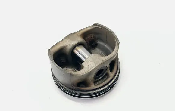 Piston