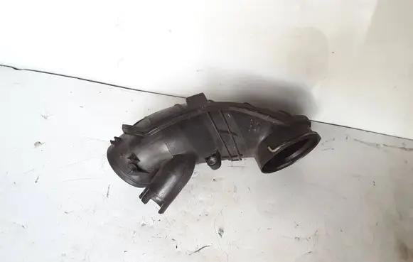 BMW X6 E71 Turbo air intake inlet pipe/hose 7807493