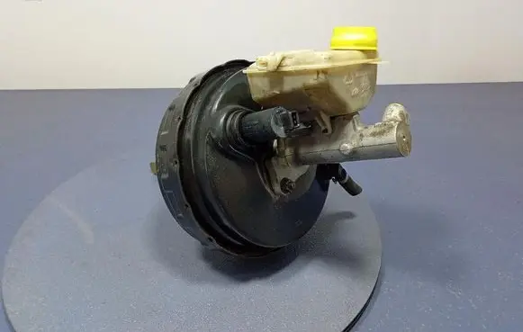 Volvo S60 Brake booster 8646010