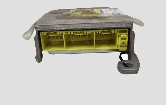Toyota Avensis Verso Airbag control unit/module 213819108 891700F042