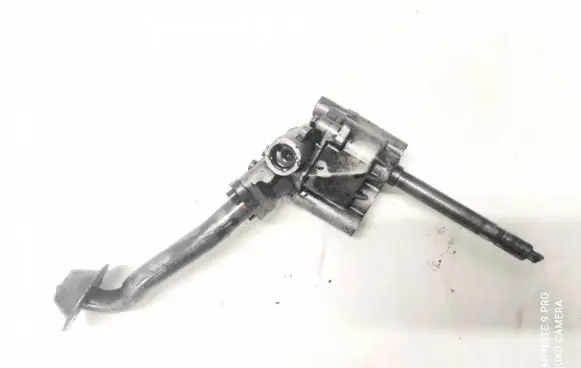 Audi A4 S4 B5 8D Oil pump 026115153A