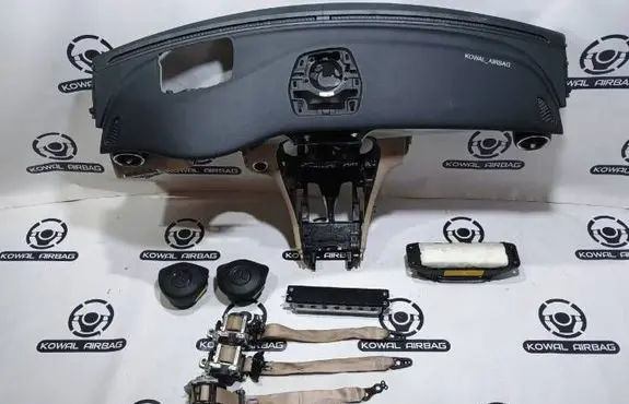 Mercedes-Benz C W205 Dashboard A2056801487 A0008608300 A2058600002