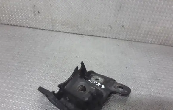 Opel Corsa D ABS pump bracket 13215999 329510614