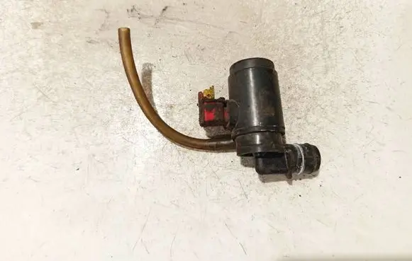 Land Rover Range Rover P38A Windscreen/windshield washer pump 