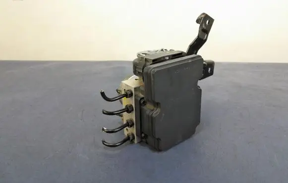 Hyundai i30 ABS Pump 58900-A6230