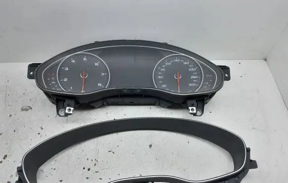 Audi A6 S6 C7 4G Speedometer (instrument cluster) 4B8920932B