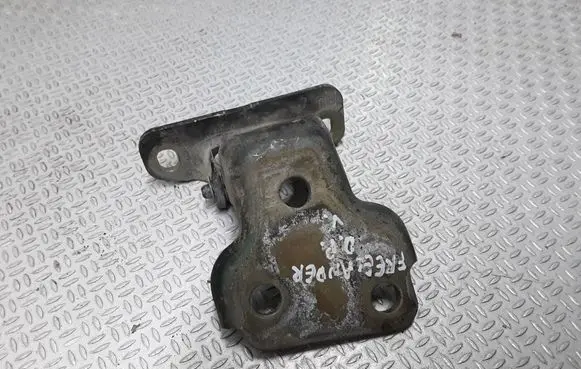 Land Rover Freelander Front door upper hinge