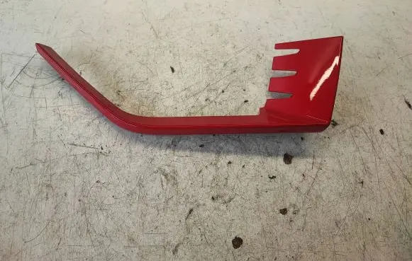 Chevrolet Camaro Front bumper splitter molding 84112214