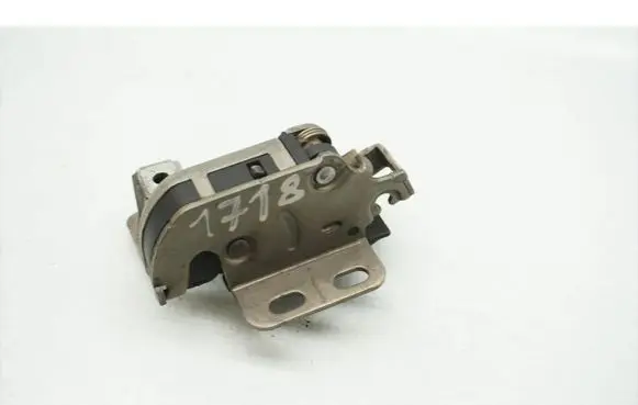 Volkswagen Crafter Sliding door lock A9067400035