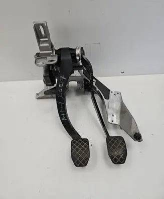 Audi A4 S4 B7 8E 8H Pedal assembly 8e2721316