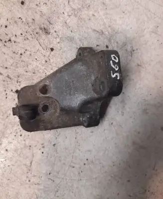 Volvo S60 Engine mounting bracket 86341232 1285