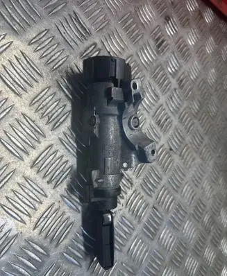 Volkswagen Multivan T5 Ignition lock 6R0905851B