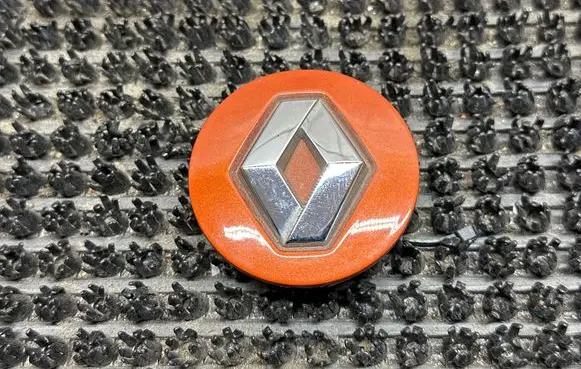 Renault Clio IV Original wheel cap 8200043899 8200426594