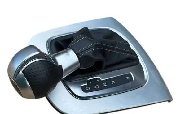 Audi Q3 8U Gear shifter surround trim plastic 8P2713463A