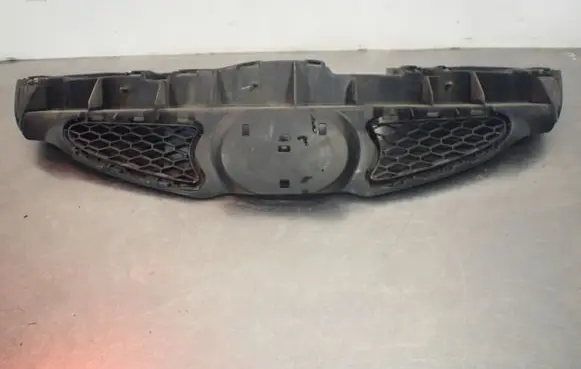 Toyota Aygo AB10 Front grill 53111-0H010