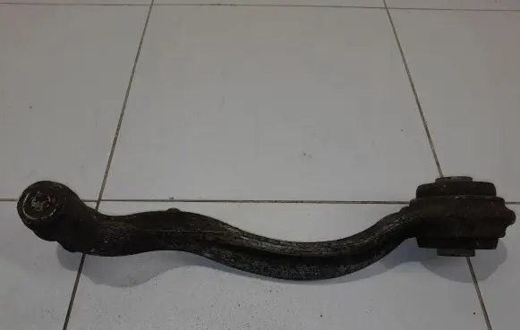Mercedes-Benz E W212 Front lower control arm/wishbone NOCODE