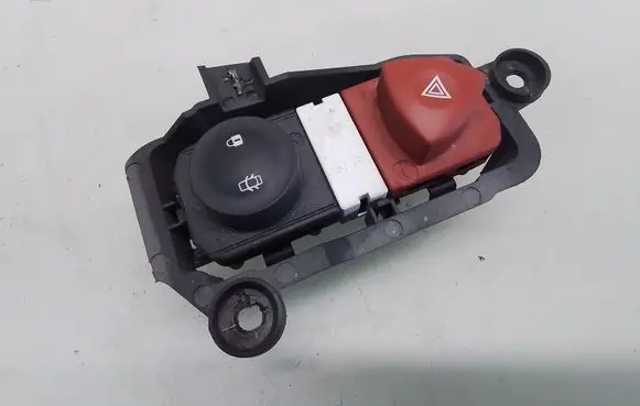 Renault Scenic II - Grand scenic II Hazard light switch 8200095493