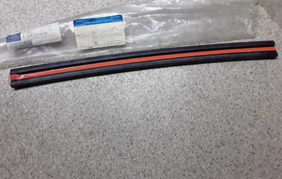 Mercedes-Benz Vito Viano W639 Rear side glass trim A6396730070