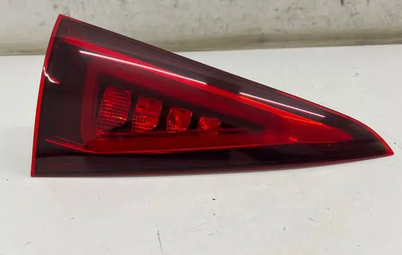 Mercedes-Benz GLE W167 Tailgate rear/tail lights A1679060307