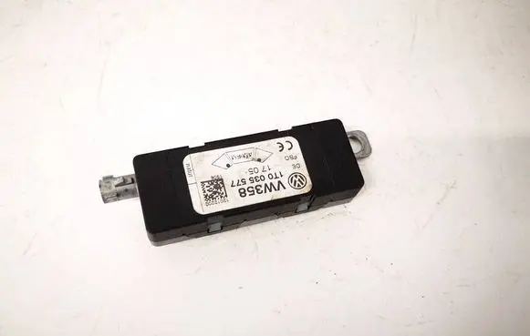 Volkswagen Touran I Antenna control unit 1T0035577