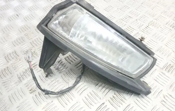 Toyota Avensis Verso Front fog light