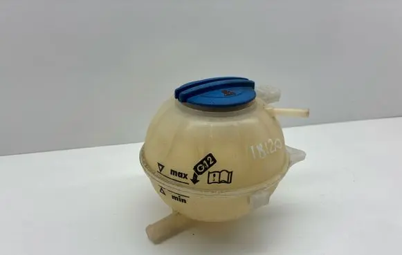 Seat Ibiza IV (6J,6P) Coolant expansion tank/reservoir 6Q0121407B