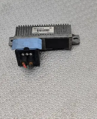 Renault Zoe Glow plug pre-heat relay 296103375R 161216 PBZ112