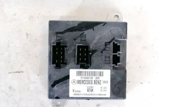 Mercedes-Benz E W211 Comfort/convenience module 2115452132