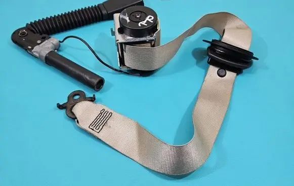 BMW 5 F10 F11 Front seatbelt 615796400C IMPRK1493565