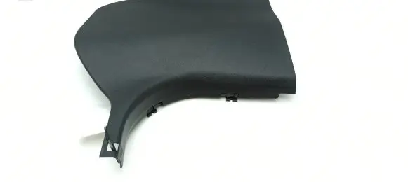 Foot area side trim