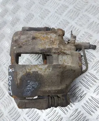 Volkswagen PASSAT B5 Front brake caliper