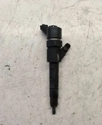 Renault Trafic II (X83) Fuel injector 0445110 7700111014 0445110146