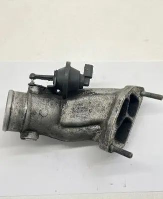 Audi A8 S8 D2 4D Throttle valve 4D0145950