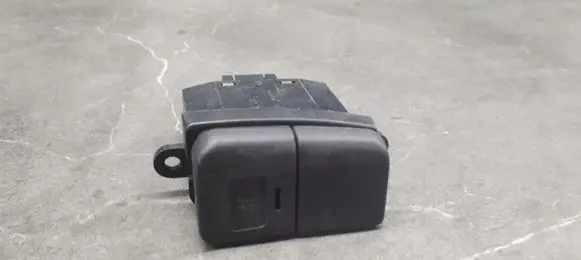 Rover 620 Fog light switch 36736A
