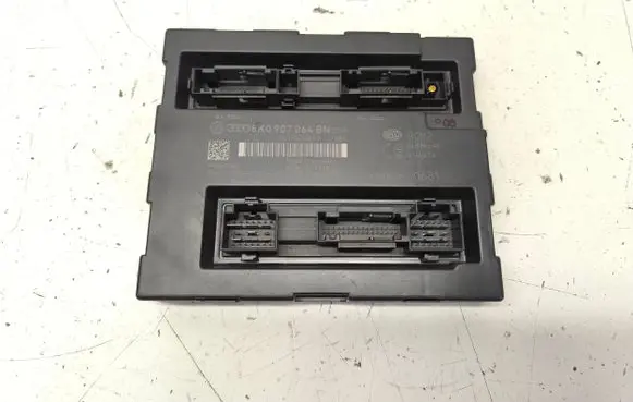 Audi A4 Allroad B8 Central body control module 8K0907064BN