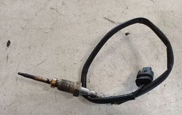 BMW 5 F10 F11 Exhaust gas temperature sensor 7805606