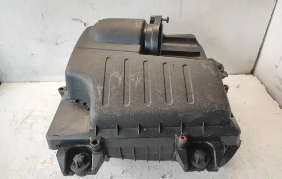 Renault Trafic II (X83) Air filter box 8200467321B 93856612