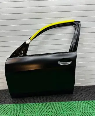 BMW X5M G05 F95 Front door 8738551