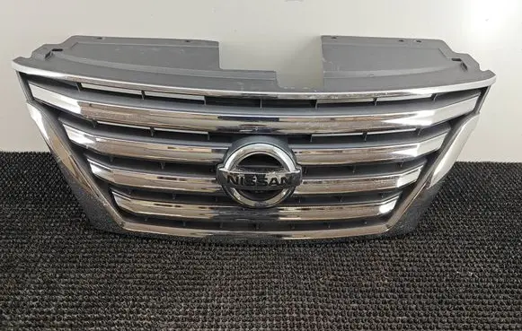 Nissan Serena Front bumper upper radiator grill 623103GS0A