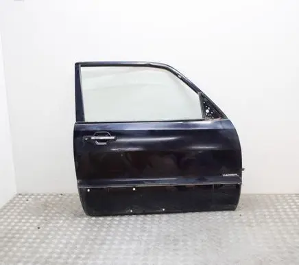 Mitsubishi Pajero Front door MN161226