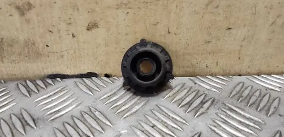 Hyundai ix35 Radiator mount bracket