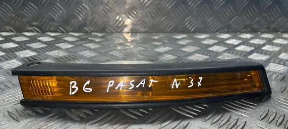 Volkswagen PASSAT B6 Front indicator light 0953042c