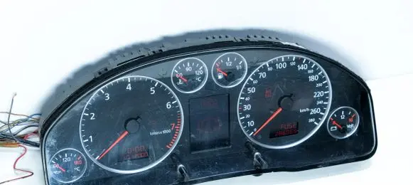 Audi A6 S6 C5 4B Speedometer (instrument cluster) 4B0920933P 110080128006 110080128