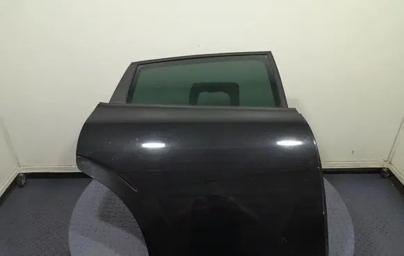 Seat Leon (1P) Rear door