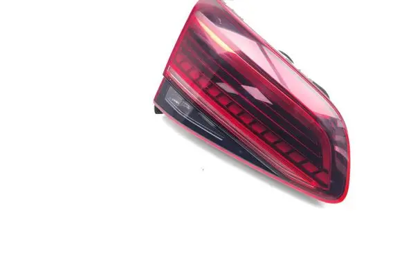 Volkswagen Golf Cross Tailgate rear/tail lights 5G0945307Q 81630102