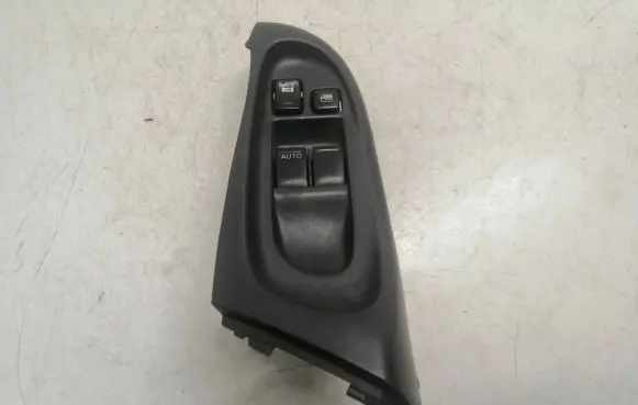Nissan Almera N16 Electric window control switch 80961BM500