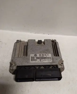 Volkswagen Touran I Engine control unit/module 03G906021GG 1039S12044 0281012746