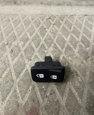 Volvo C30 Central locking switch button 03451500 30773333 65832