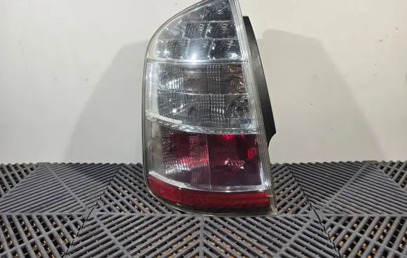 Toyota Prius (XW20) Rear/tail lights