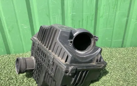 Renault Master III Air filter box 8200751534 8200824914